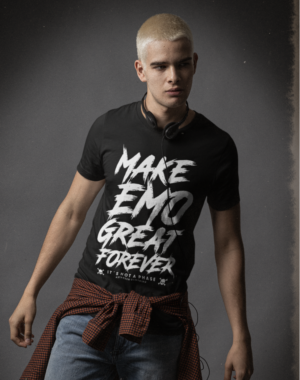 Camiseta Make emo great forever  – Preta