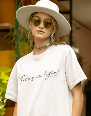 Camiseta Focus on You- Branca